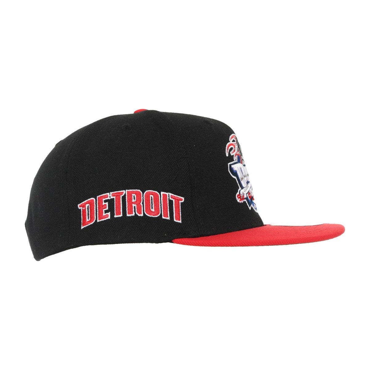 MENS MITCHELL & NESS NBA SIDE CORE 2.0 SNAPBACK HWC PISTONS - BLACK-RED