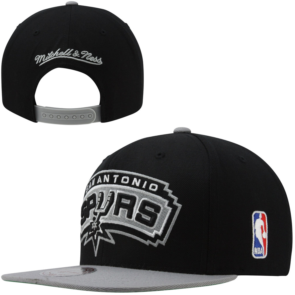 Mens Mitchell & Ness NBA XL LOGO 2 TONE SNAPBACK SPURS