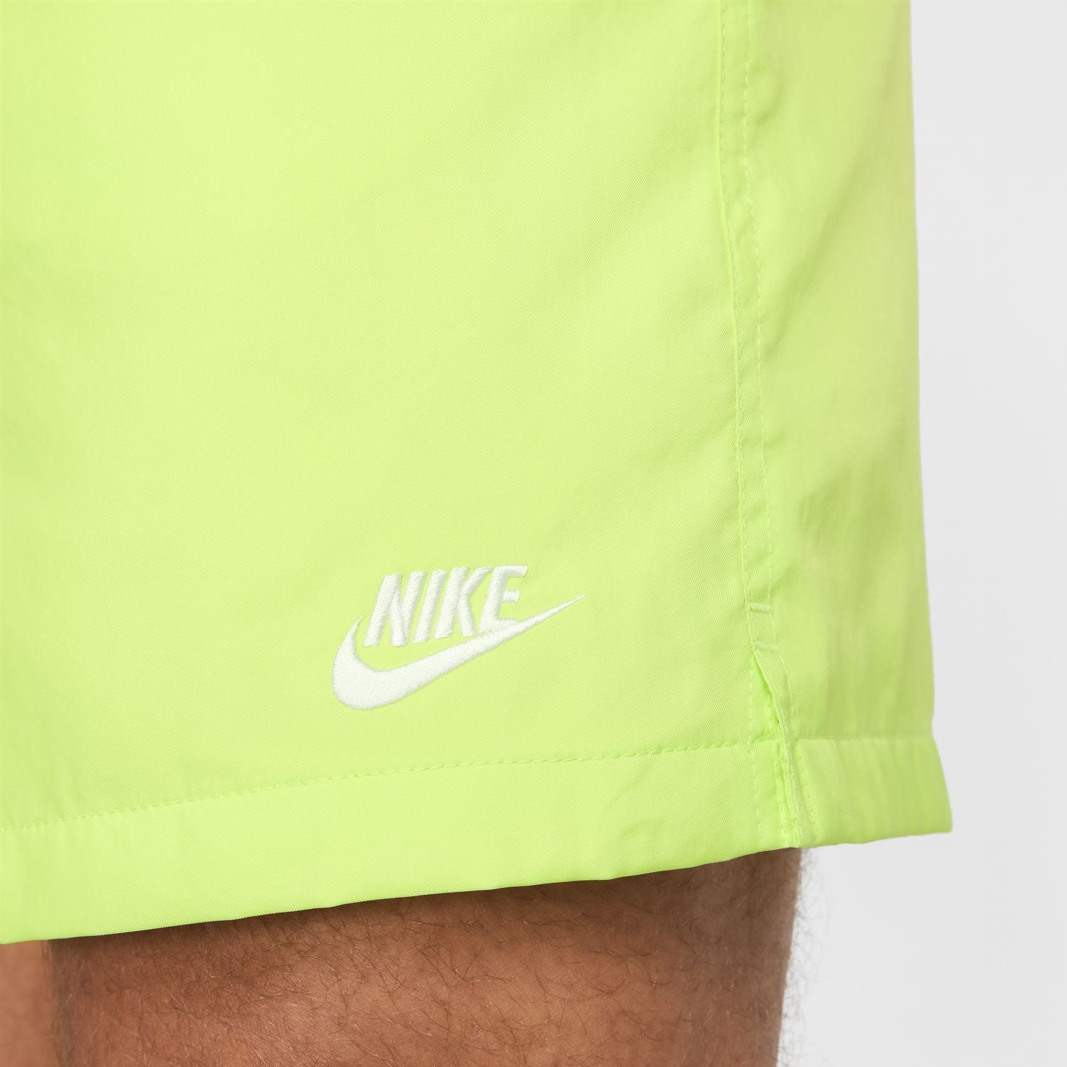 [FN3307-736] MENS NIKE CLUB FLOW SHORTS