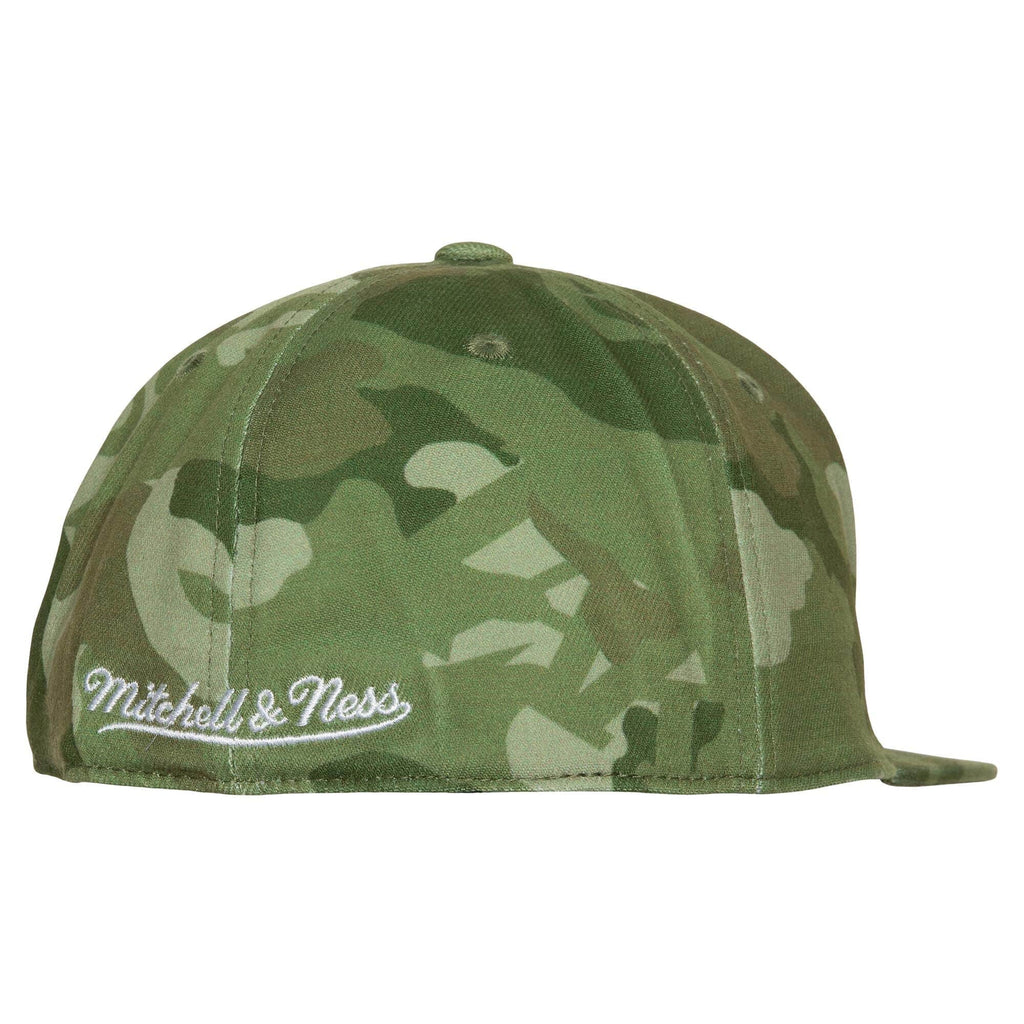 Mens MITCHELL & NESS NBA TONAL CAMO STRETCH FITTED HWC LAKERS