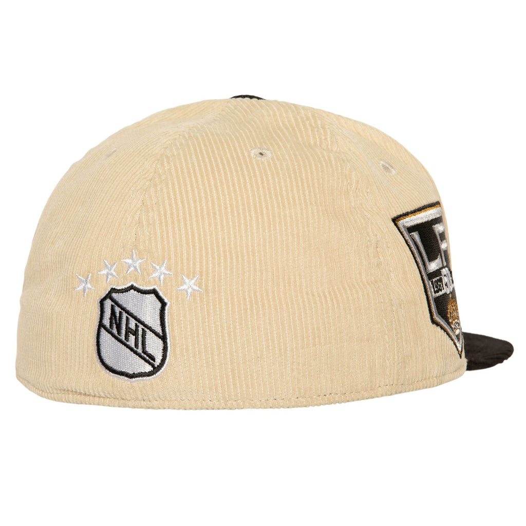 MENS MITCHELL & NESS NHL 2 TONE TEAM CORD FITTED VNTG KINGS - OFF WHITE