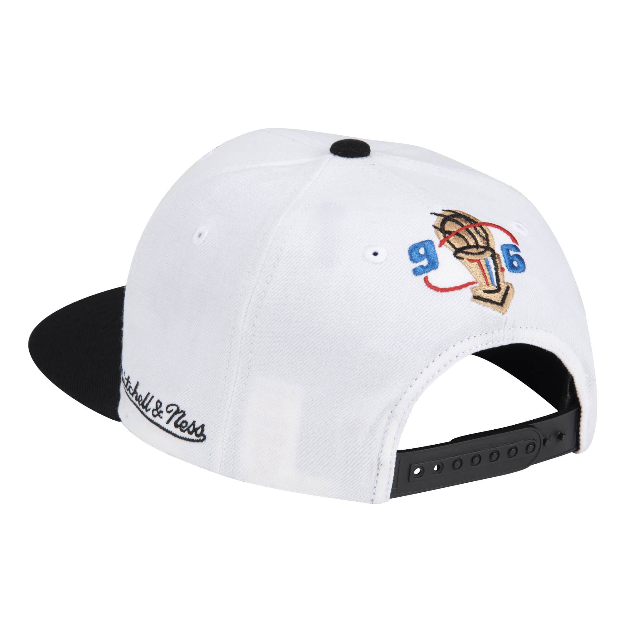 [HHSS1081-CBUYYPPPWHBK] MENS NBA CHICAGO BULLS 96 CHAMPIONS WAVE 2T SNAPBACK