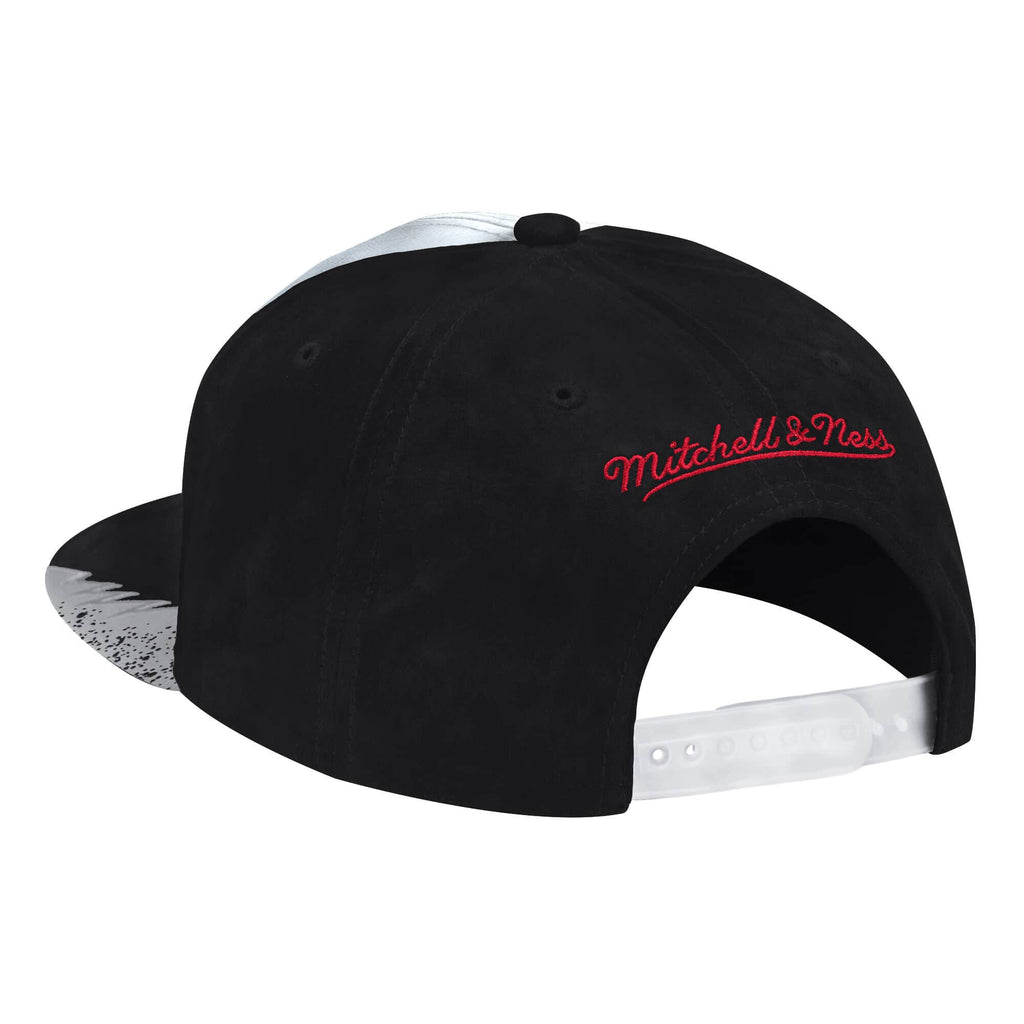 MENS MITCHELL & NESS NBA DAY 5 SNAPBACK BULLS - GREY-BLACK