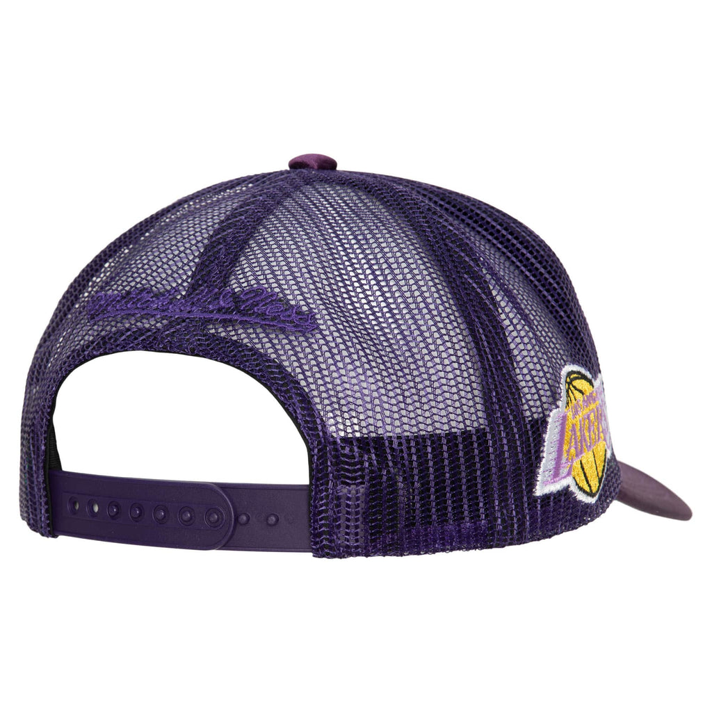 Mens MITCHELL & NESS NBA LOGO REMIX TRUCKER SNAPBACK HWC LAKERS