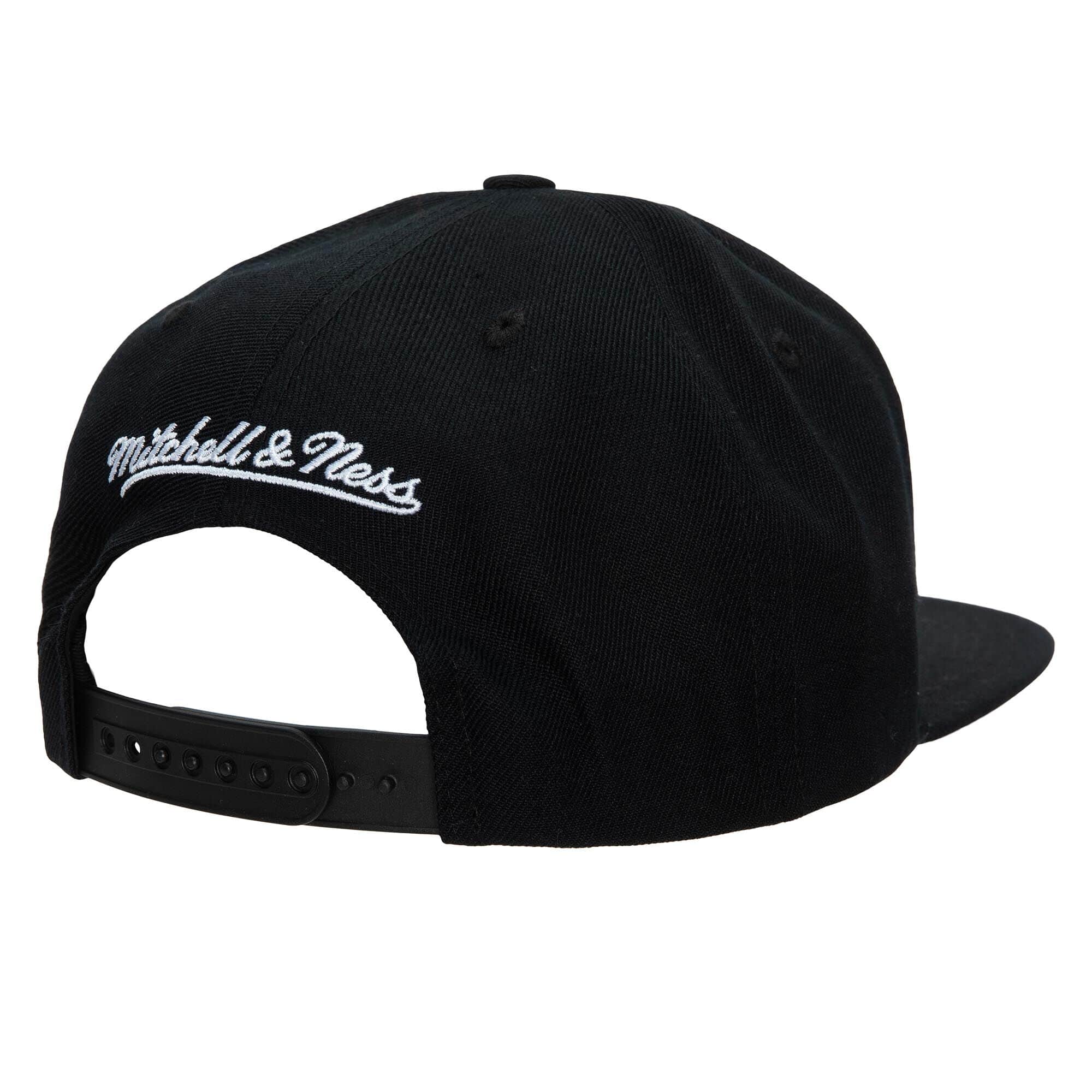 Mens MITCHELL & NESS NBA 2010 NBA CHAMPS SNAPBACK HWC LAKERS