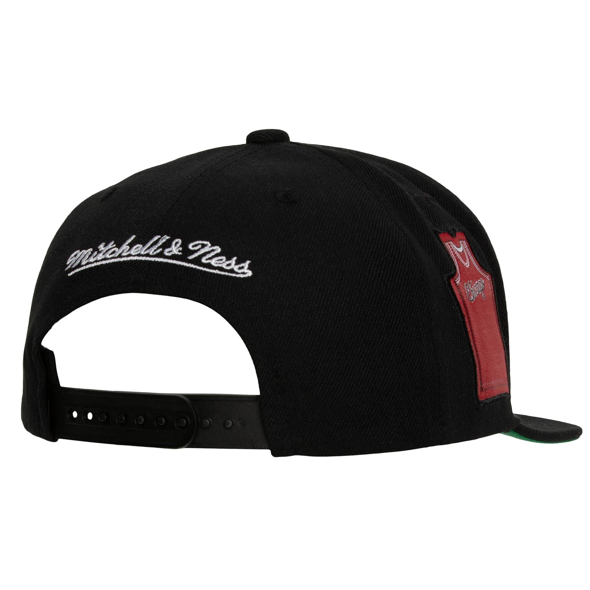 [HHSS4527-CBUYYPPPBLCK] MENS NBA CHICAGO BULLS JERSEY LOVE SNAPBACK