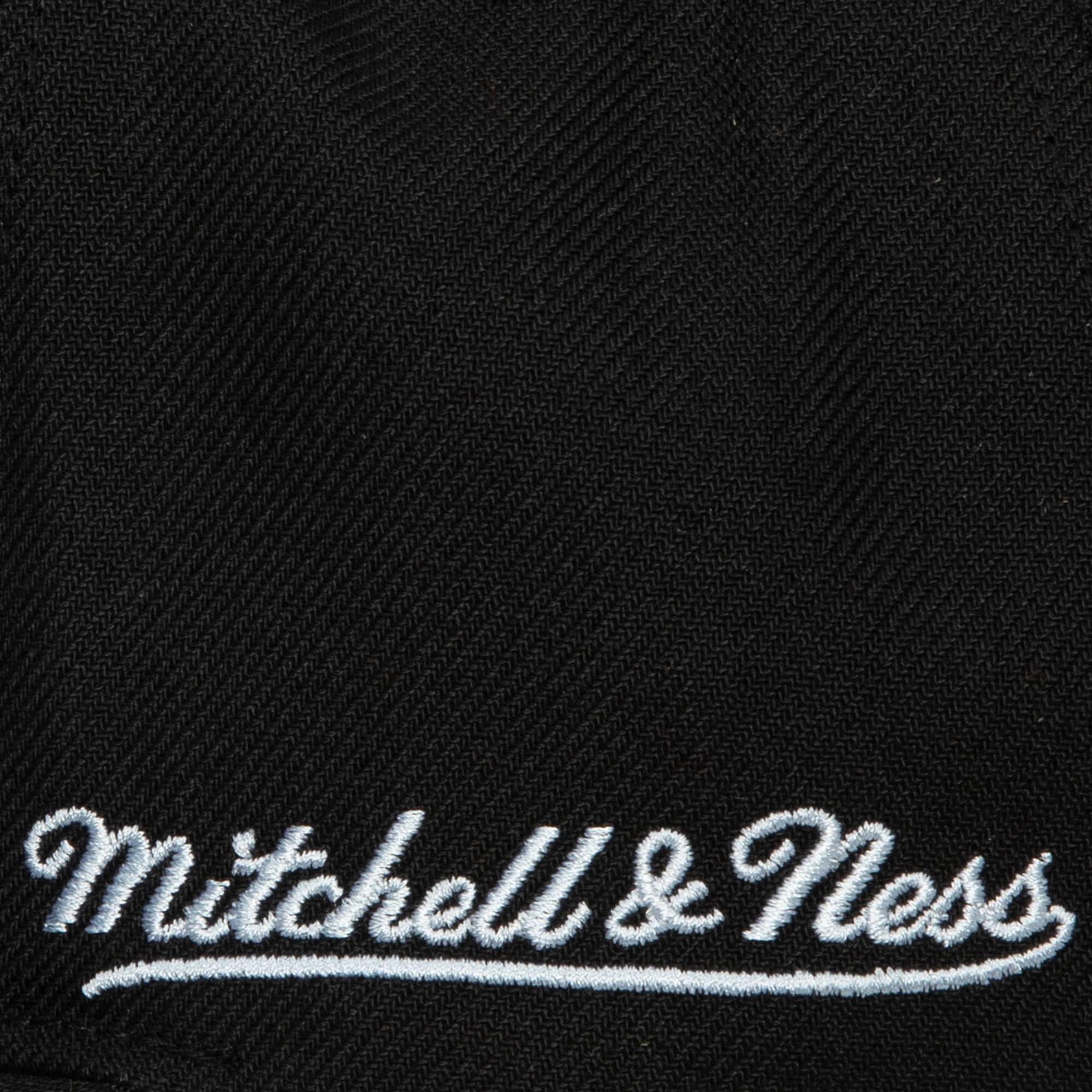Mens MITCHELL & NESS NBA CHRISTMAS DAY SNAPBACK NETS