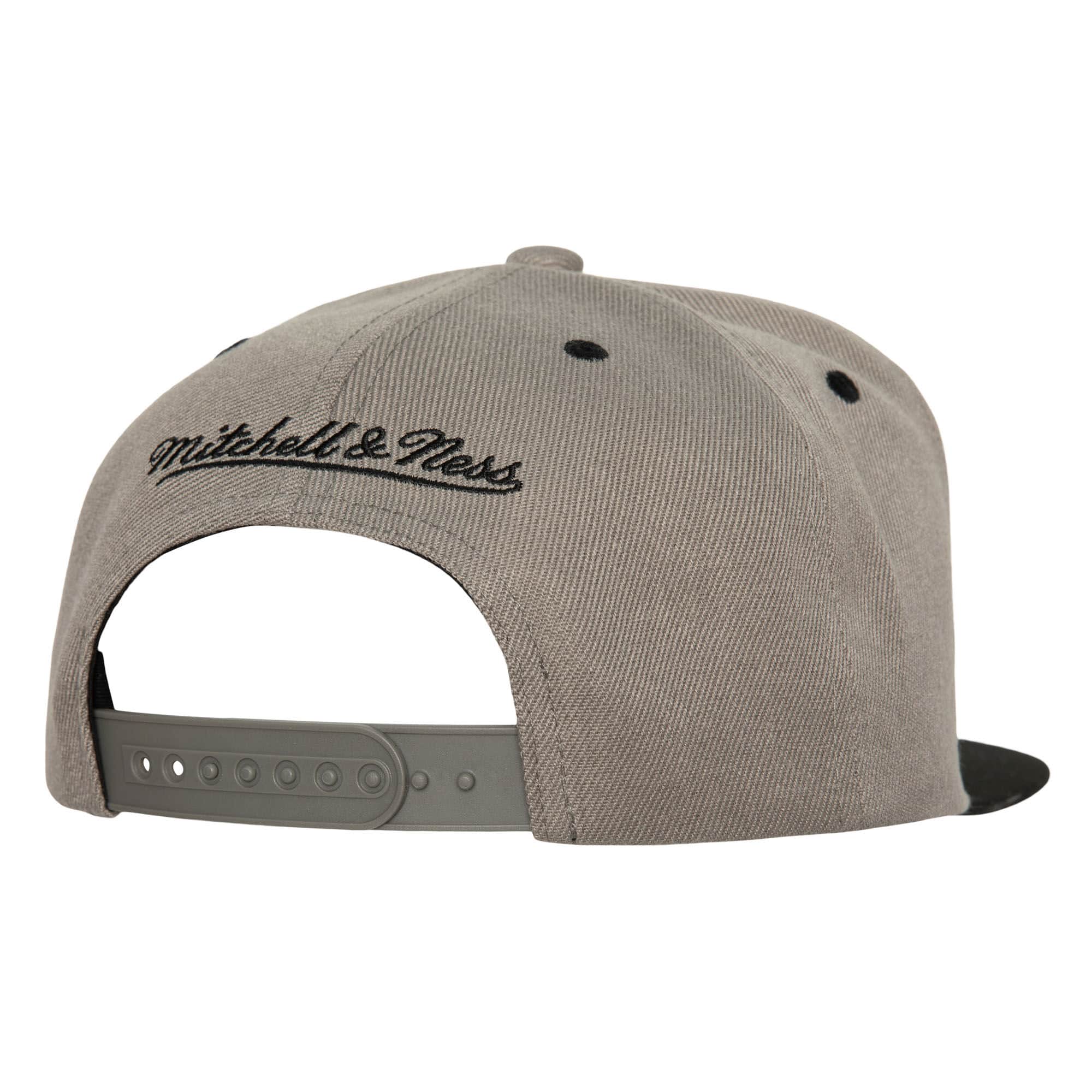 Mens MITCHELL & NESS NBA BREAKTHROUGH SNAPBACK NETS