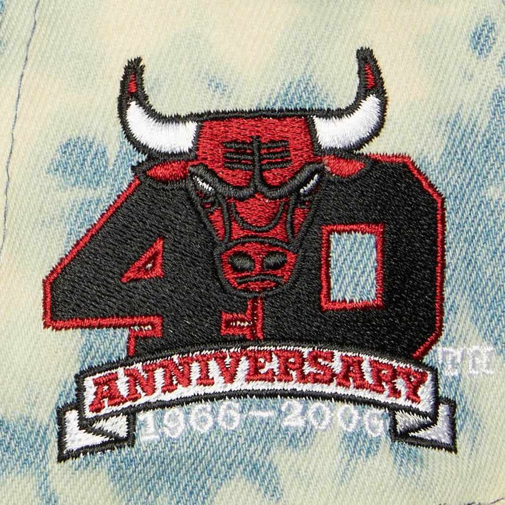 MENS MITCHELL & NESS NBA ACID WASH SNAPBACK BULLS - BLUE