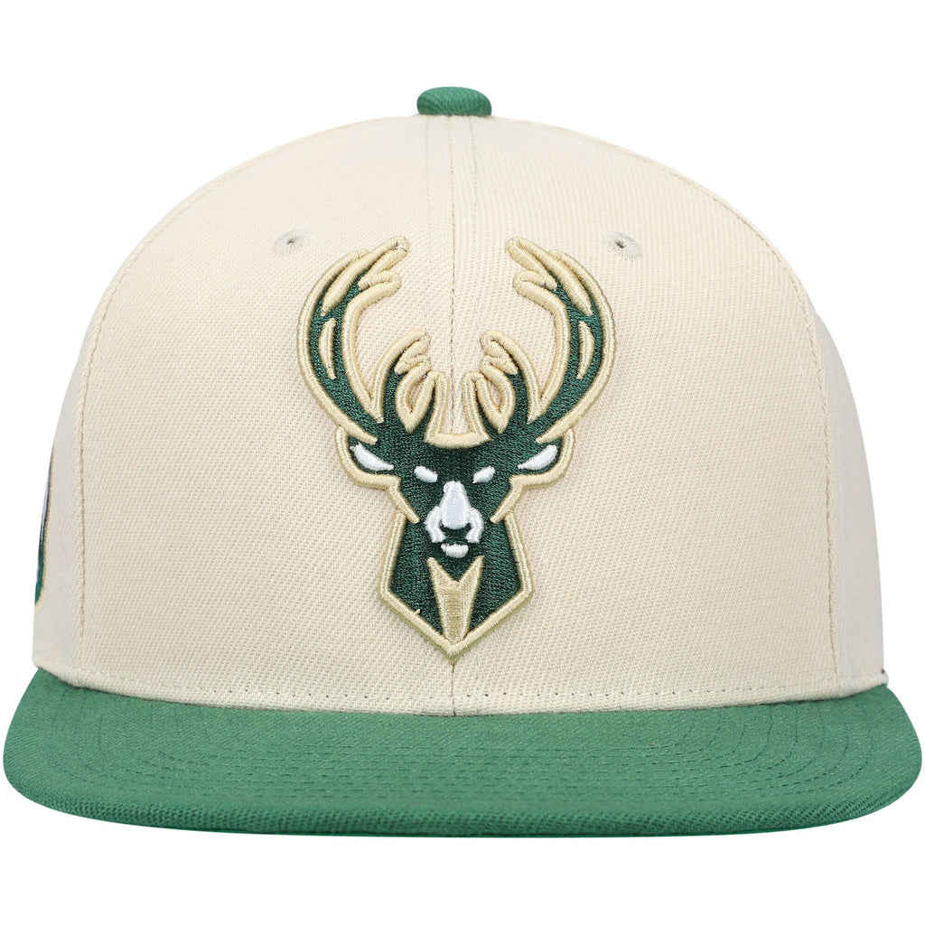 Mens MITCHELL & NESS NBA XL WORDMARK SNAPBACK BUCKS