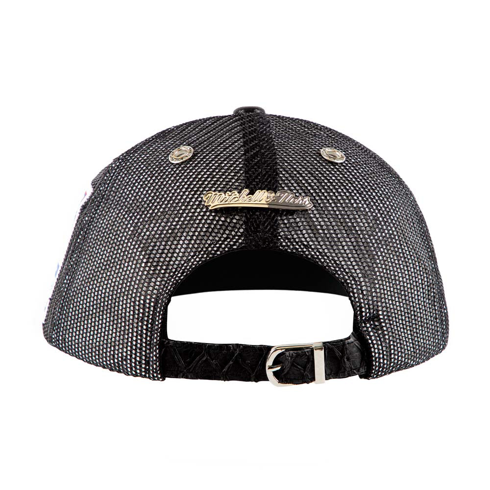 Mens MITCHELL & NESS NBA 75TH PLATINUM LUX TRUCKER HEAT