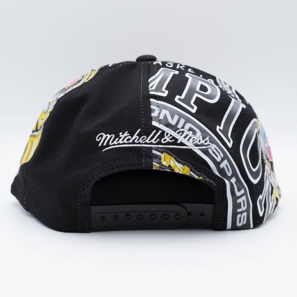 MENS MITCHELL & NESS NBA SHIRT REMIX SNAPBACK HWC SPURS - BLACK