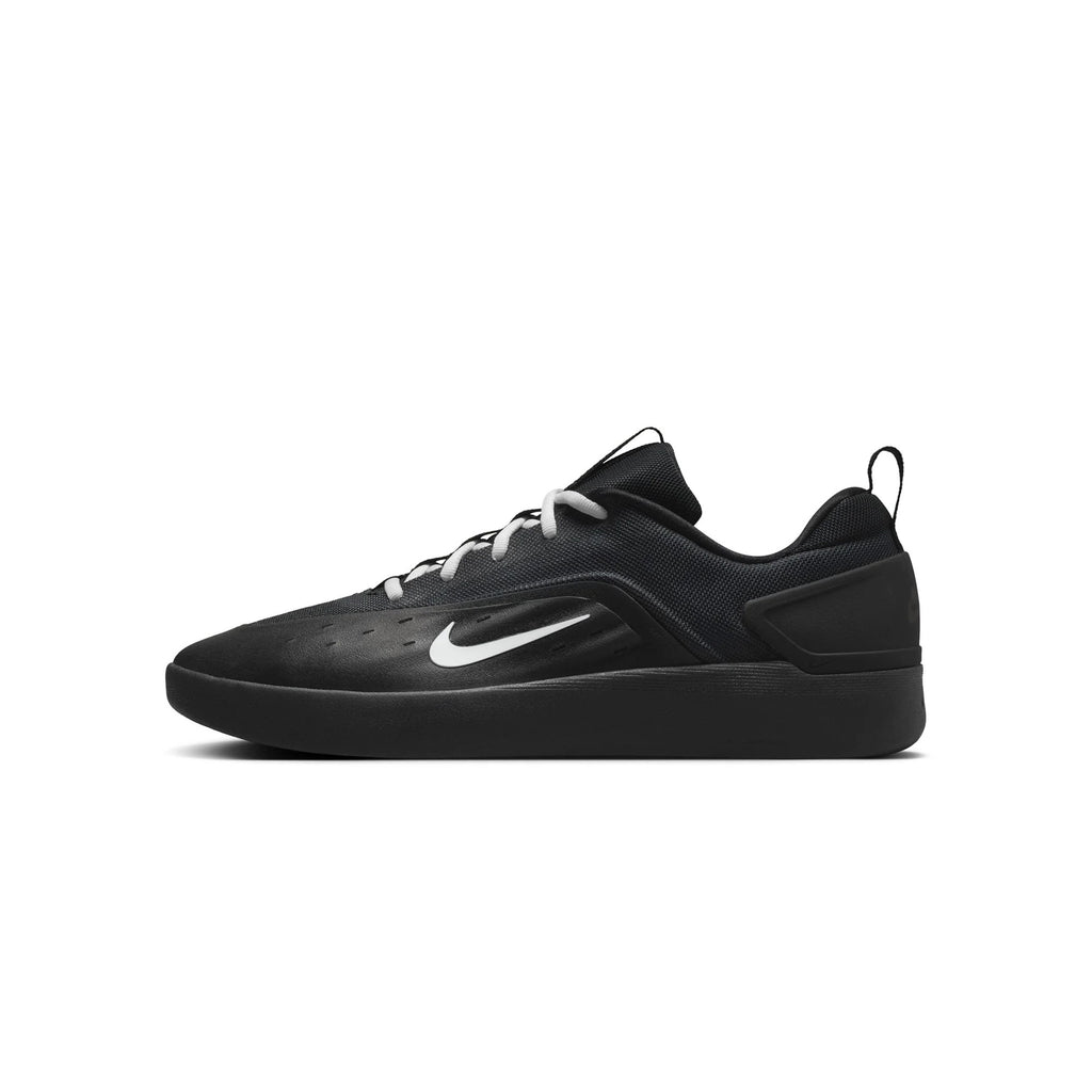 [FQ1273-002] MENS NIKE SB ZOOM NYJAH 4 'BLACK WHITE'