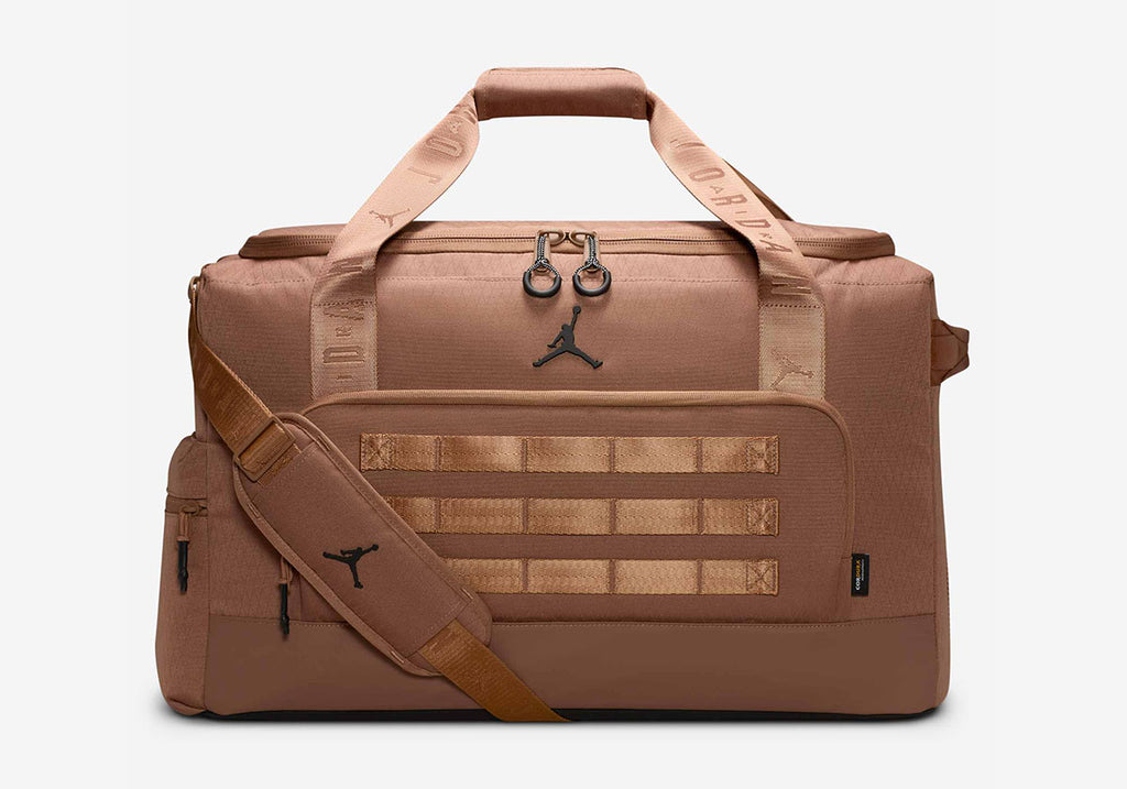 [MA0932-X1I] UNISEX AIR JORDAN COLLECTORS 44L DUFFLE