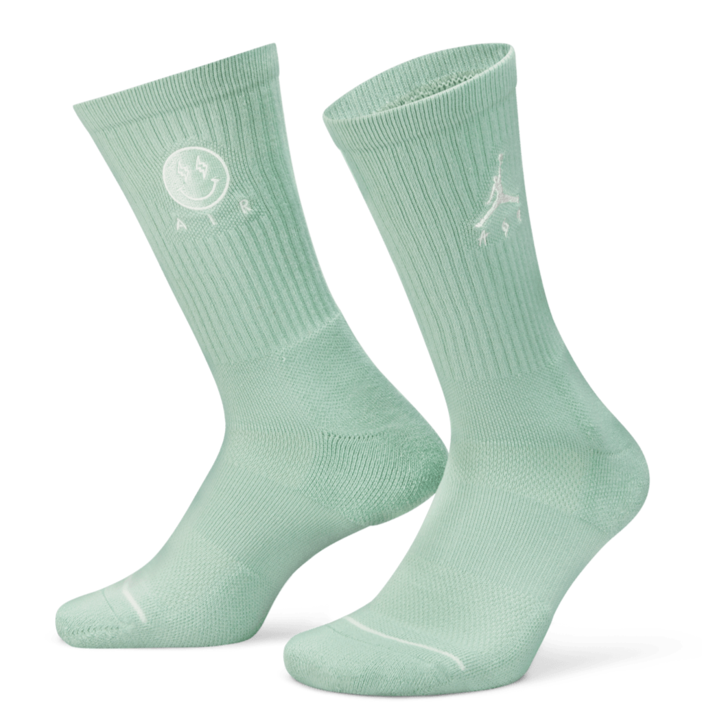 [DR9817-300] MENS AIR JORDAN X J BALVIN SOCKS 'GREEN'