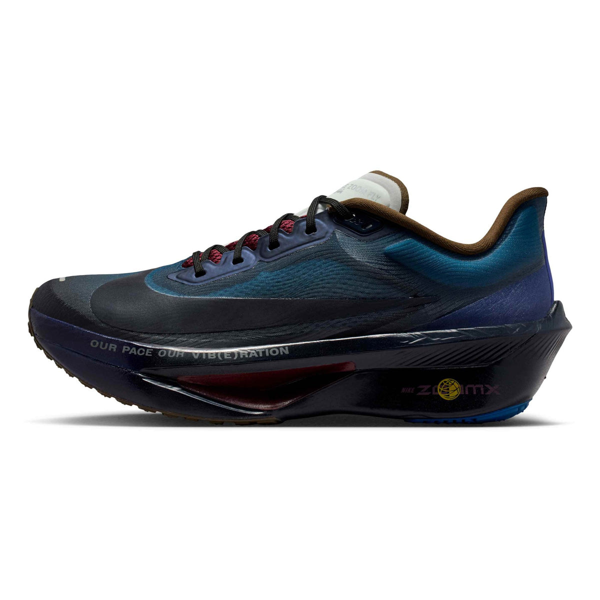 IQ3430-476 Nike Kuwait 1