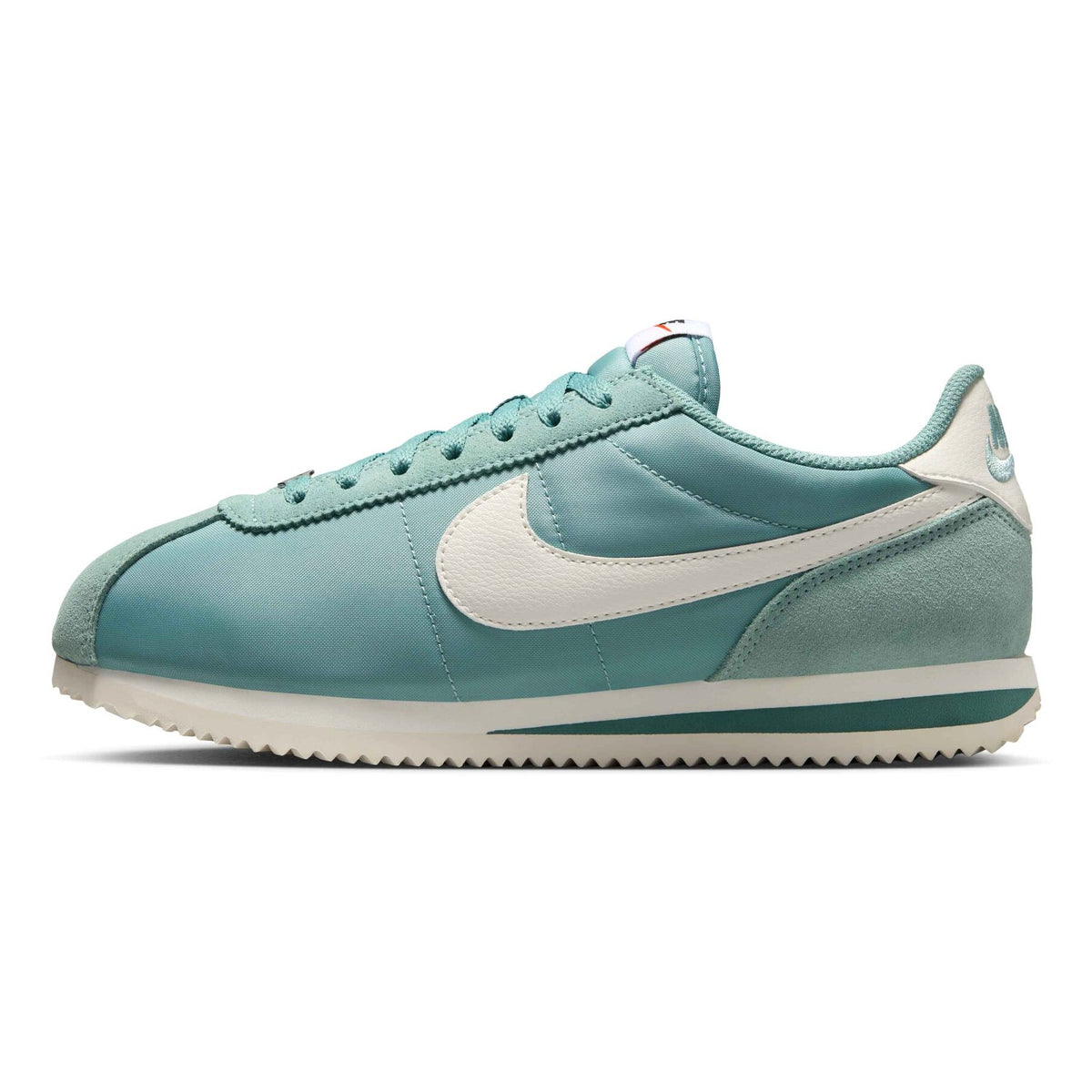DZ2795-006 Nike Kuwait 1