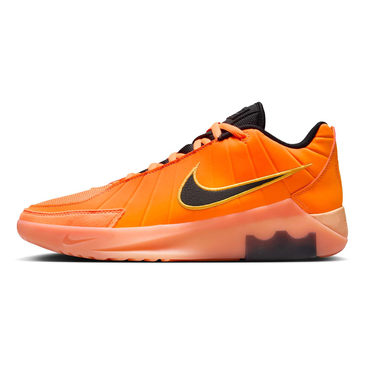HQ8034-800 Nike Kuwait 1