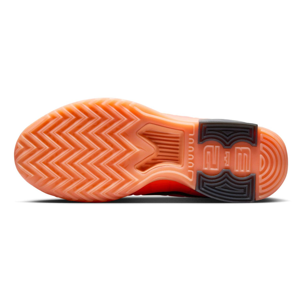 HQ8034-800 Nike Kuwait 2