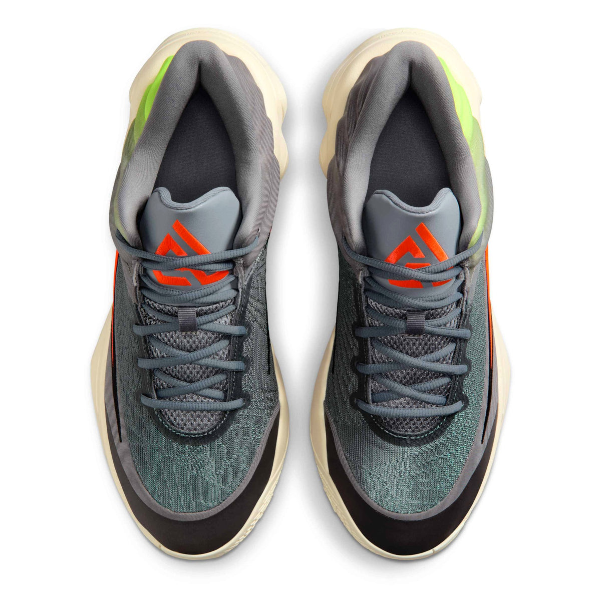 FQ3680-011 Nike Kuwait 3