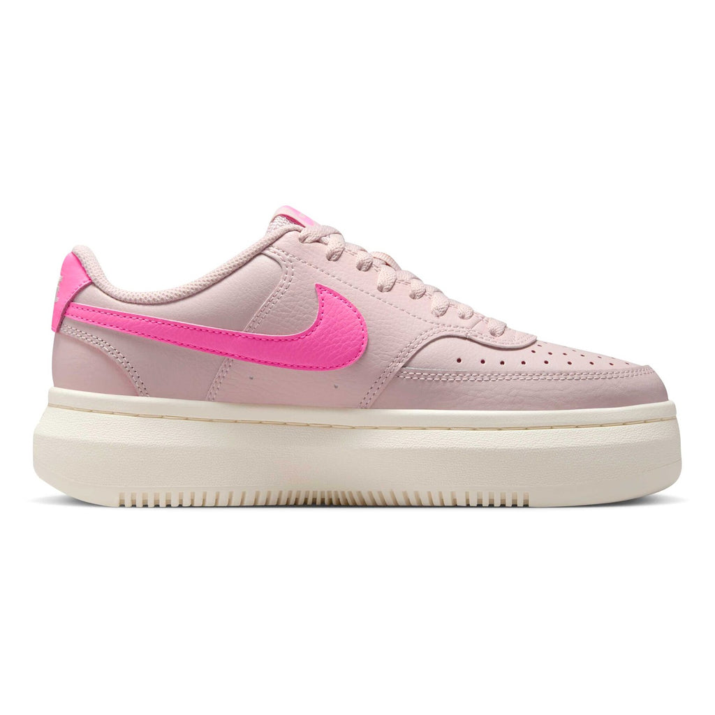DM0113-601 Nike Kuwait 3