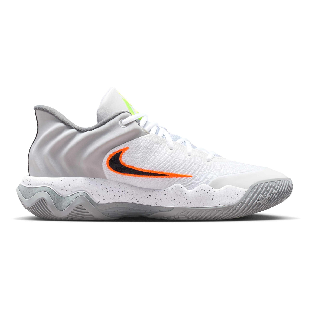 FQ3680-102 Nike Kuwait 3