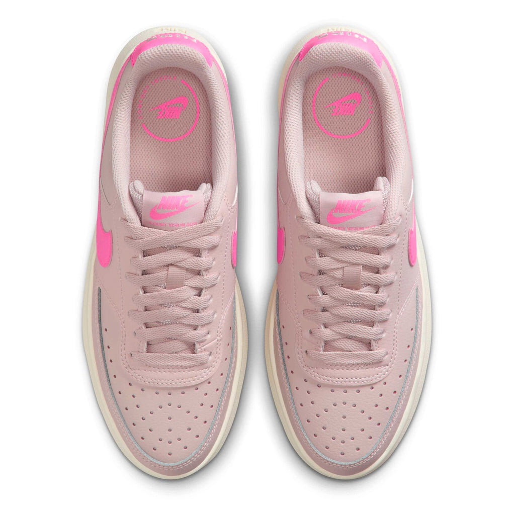 DM0113-601 Nike Kuwait 4