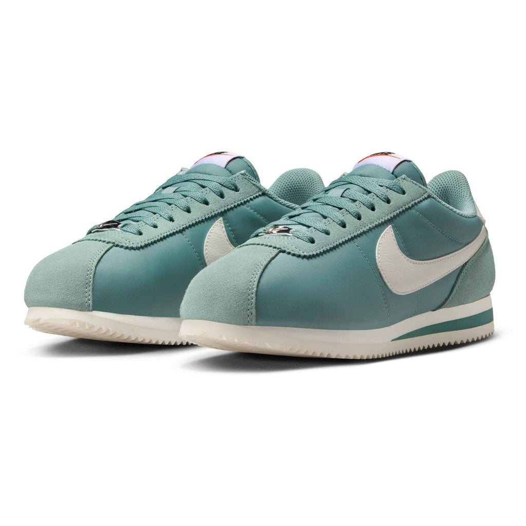 DZ2795-006 Nike Kuwait 5