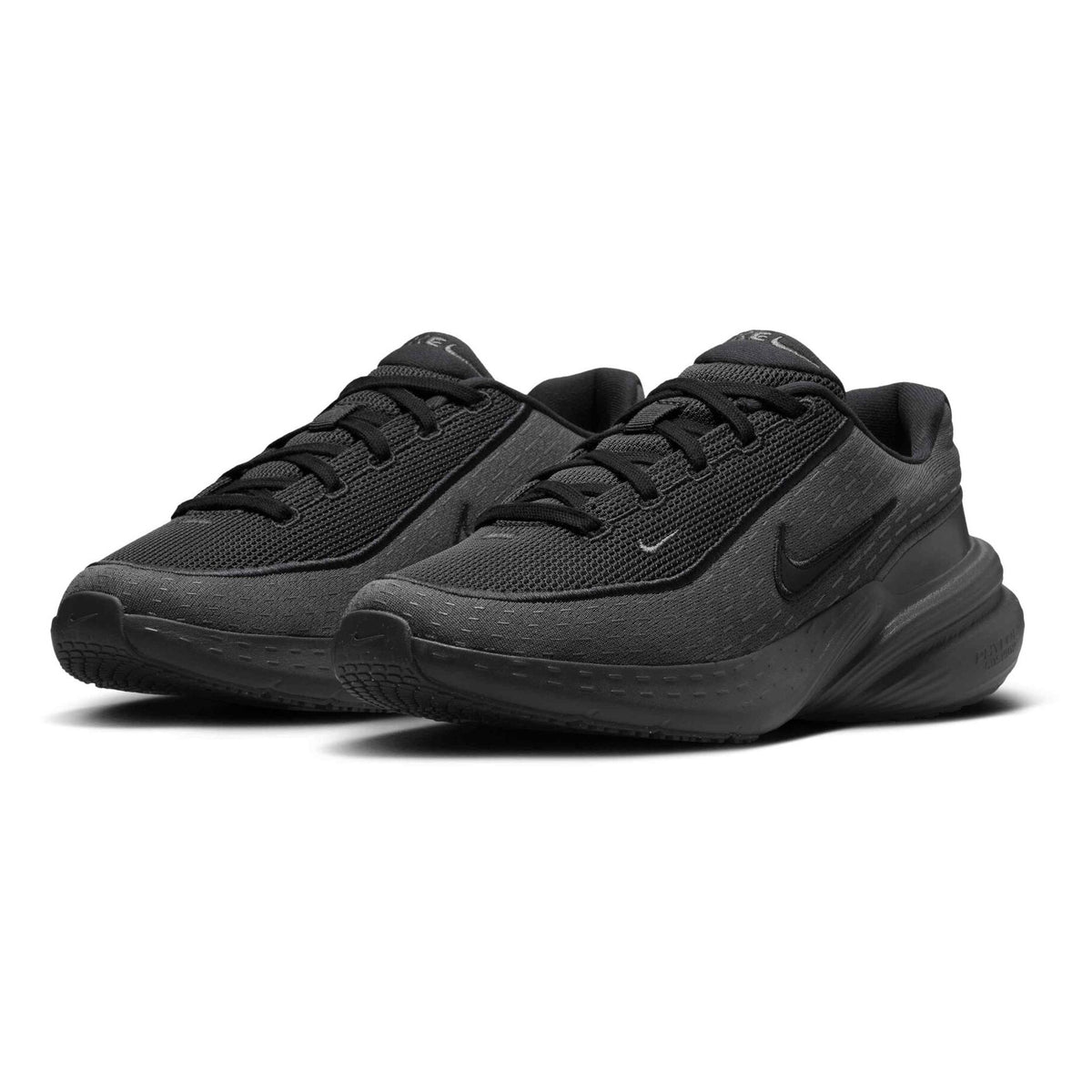 IB2766-001 Nike Kuwait 5