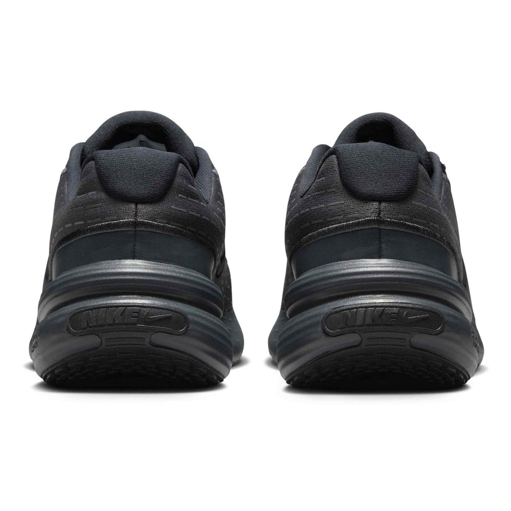 IB2766-001 Nike Kuwait 6