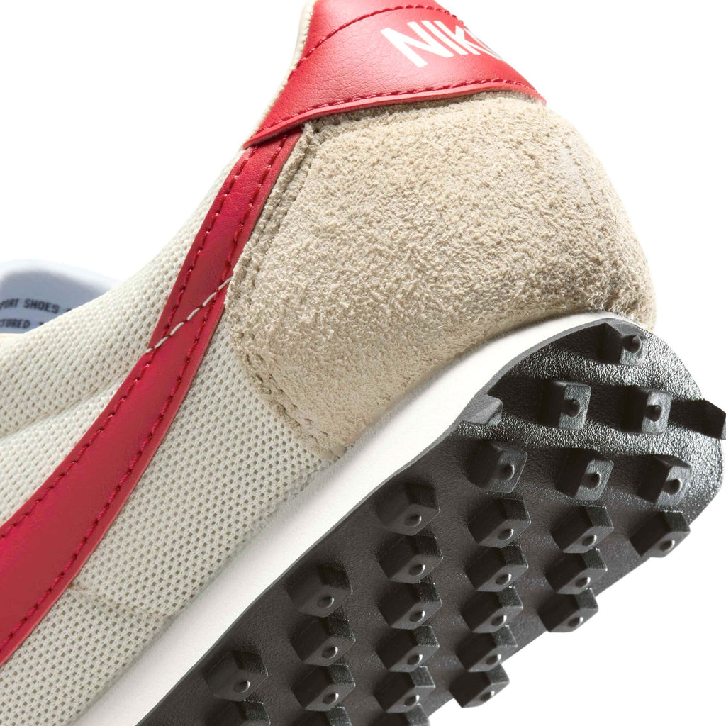 HF3227-103 Nike Kuwait 6