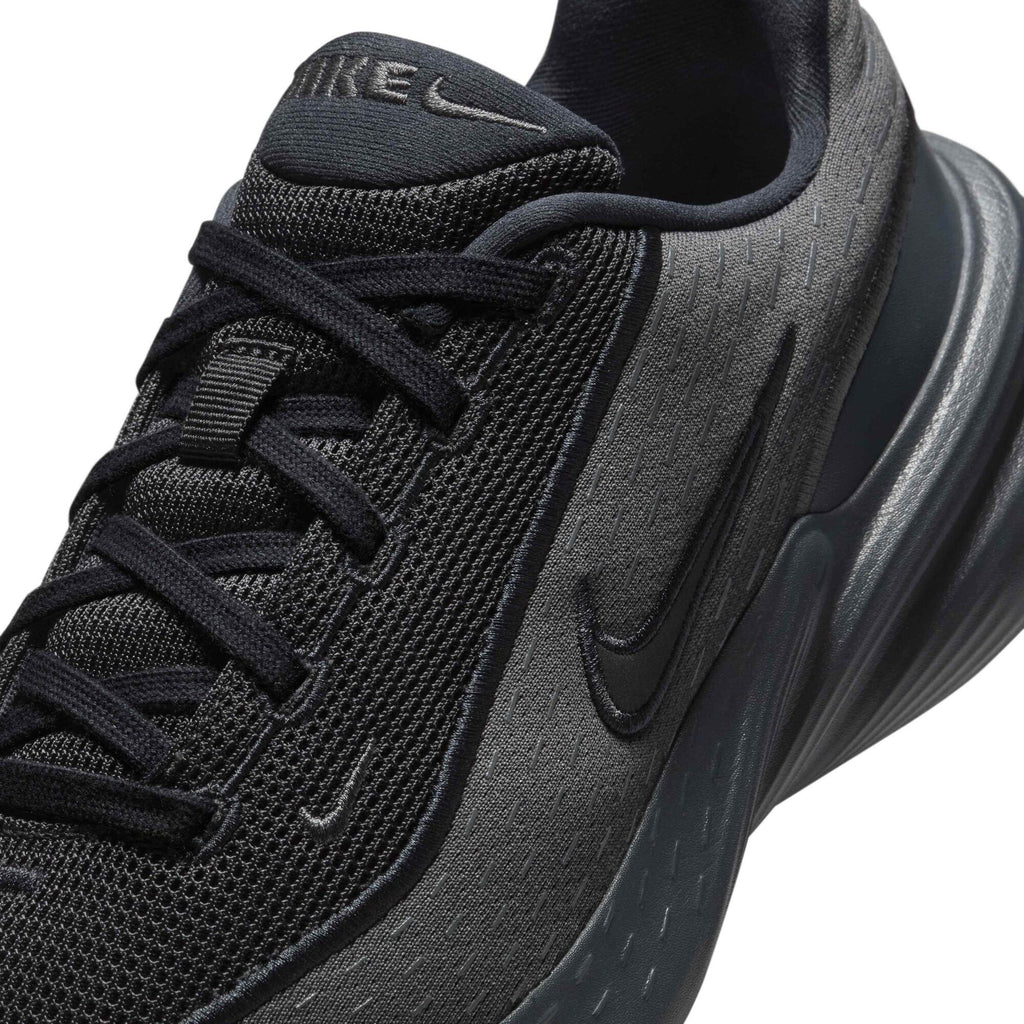 IB2766-001 Nike Kuwait 7