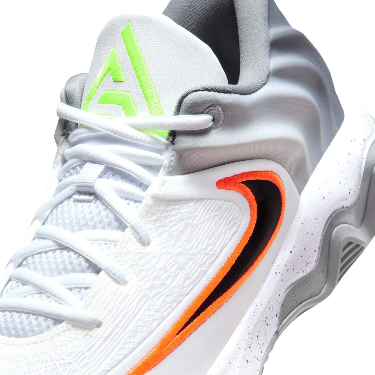 FQ3680-102 Nike Kuwait 7