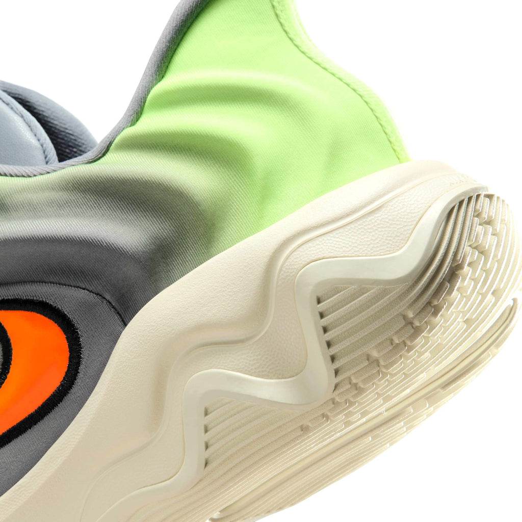 FQ3680-011 Nike Kuwait 7