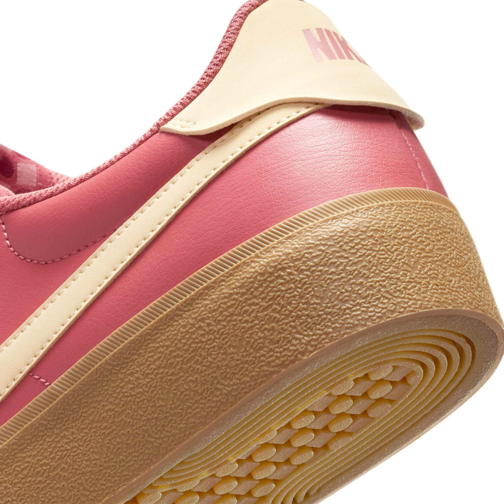 IB2316-600 Nike Kuwait 8