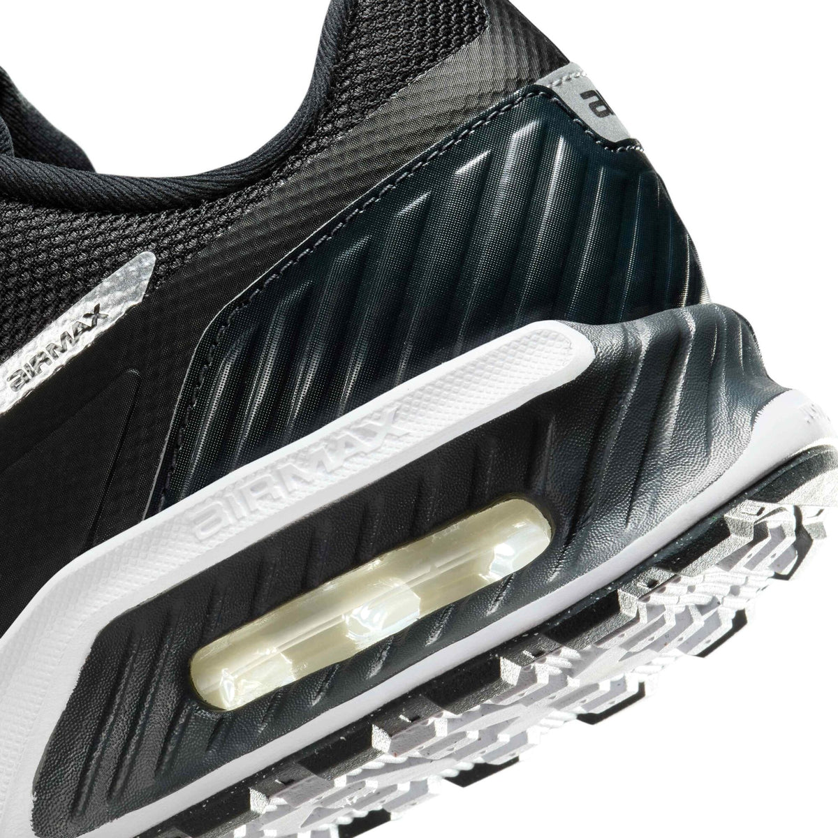 IM6978-001 Nike Kuwait 8