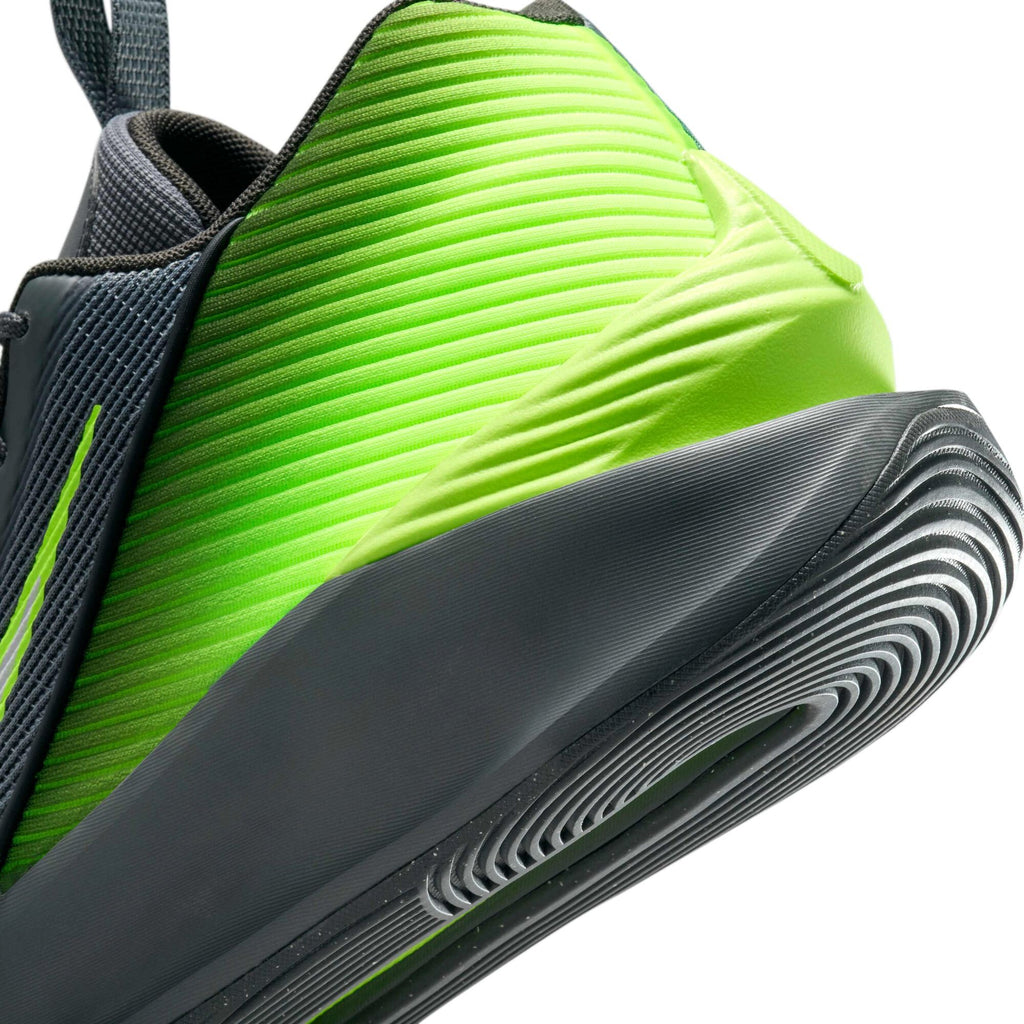FV5524-004 Nike Kuwait 8