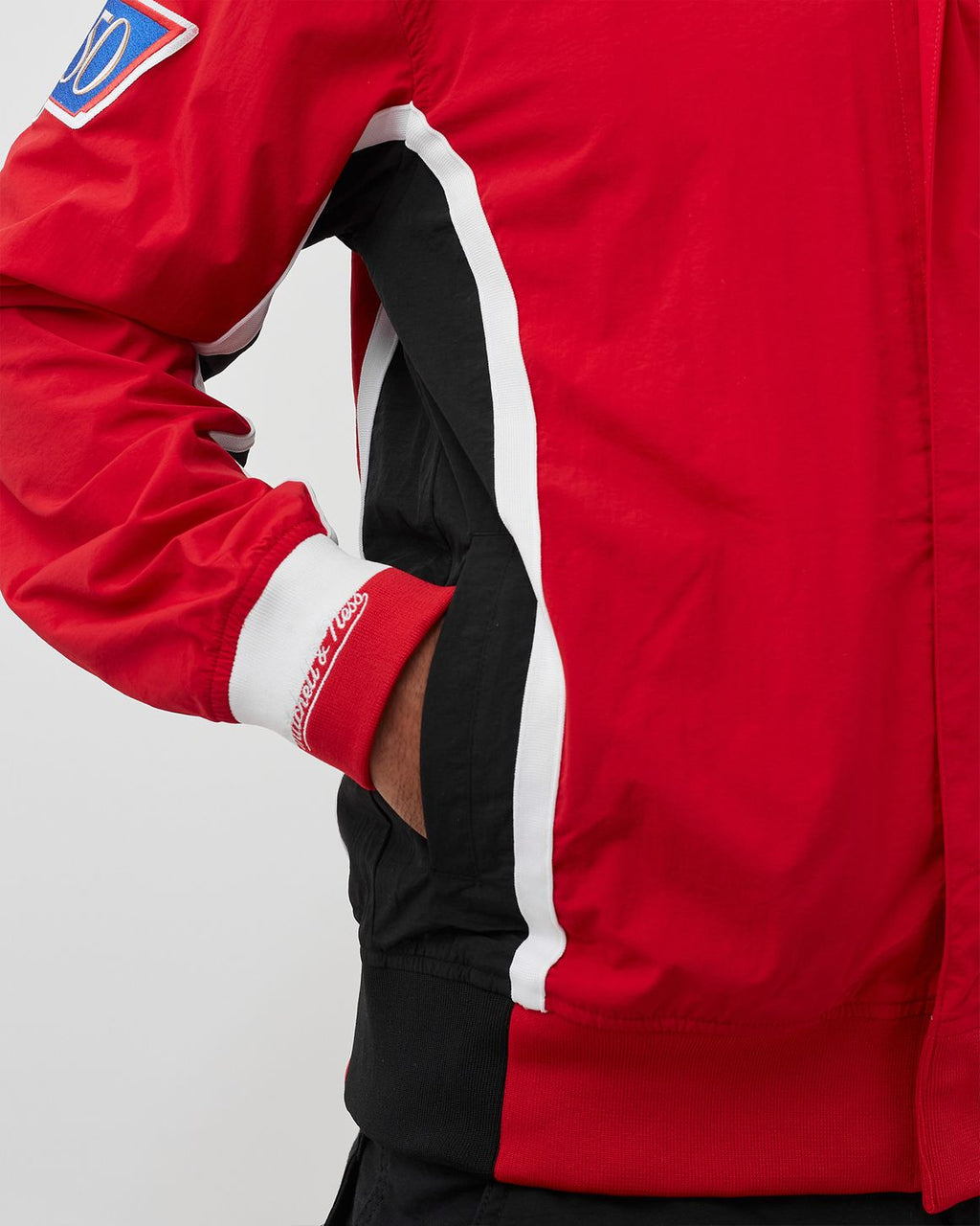 MENS MITCHELL & NESS NBA AUTHENTIC WARM UP JACKET BULLS 1996