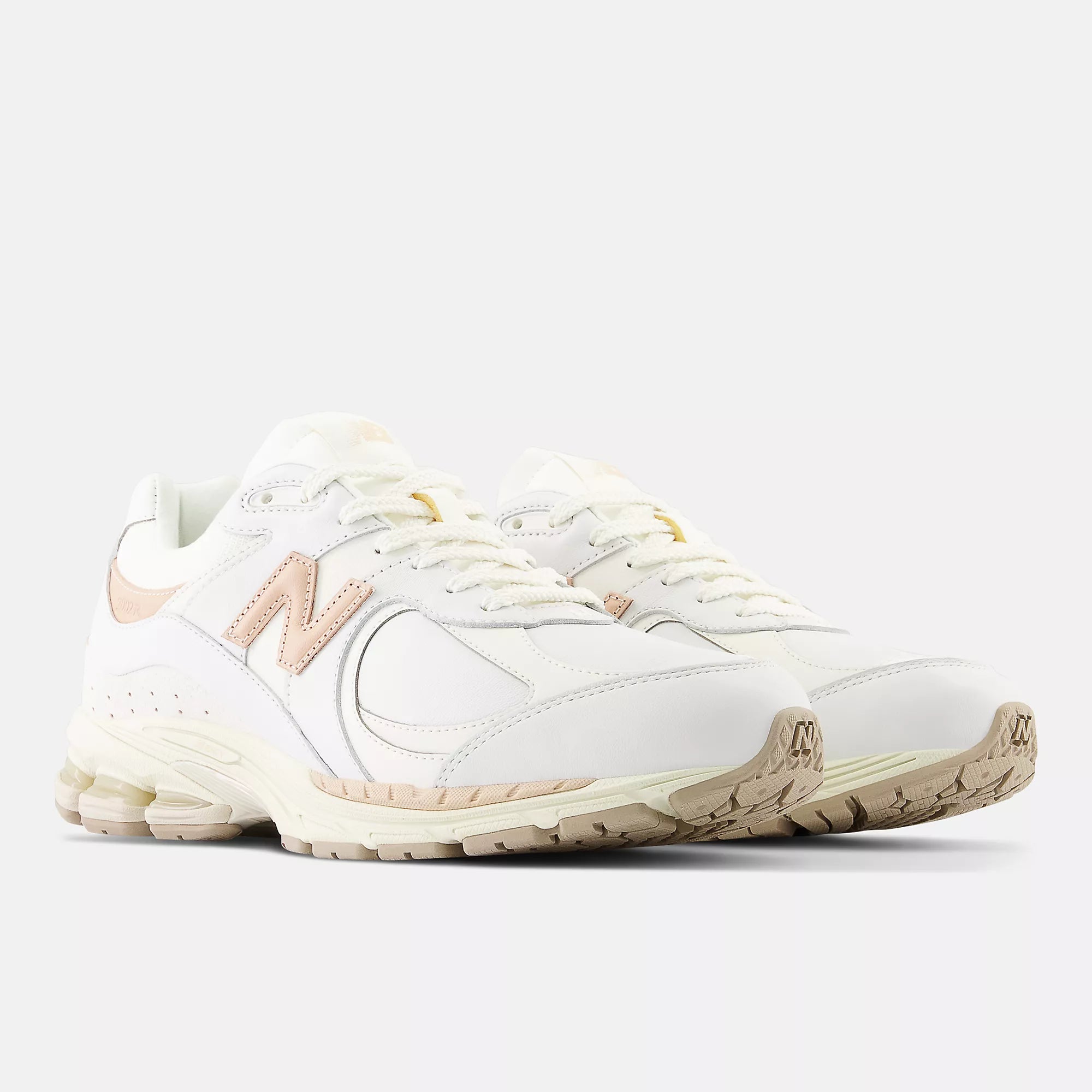 [M2002RVF] MENS NEW BALANCE 2002R 'WHITE VACHETTA TAN'
