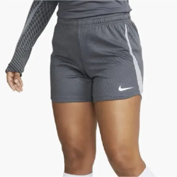 [DX0473-068] WOMENS NIKE DRI-FIT STRIKE SHORT