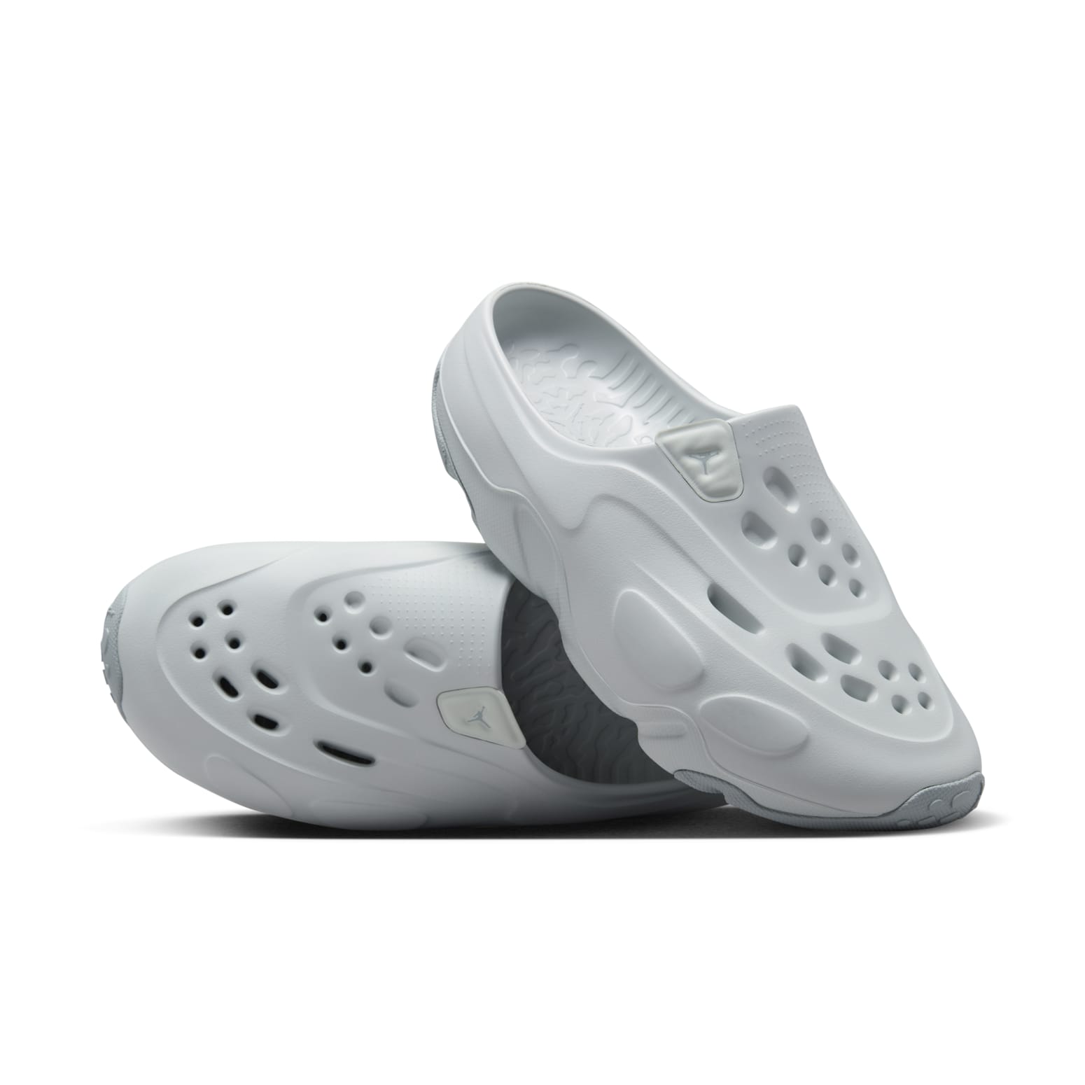 [FQ0227-002] MENS AIR JORDAN ROAM 'LIGHT SILVER LIGHT PUMICE'