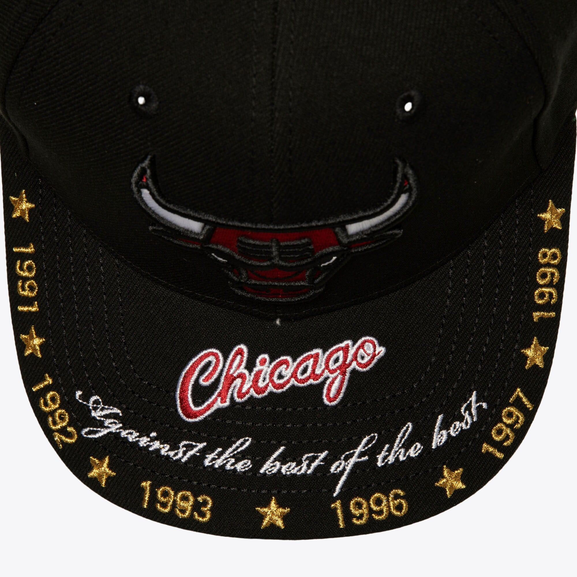 MENS MITCHELL & NESS NBA AGAINST THE BEST PRO SNAPBACK HWC BULLS - BLACK