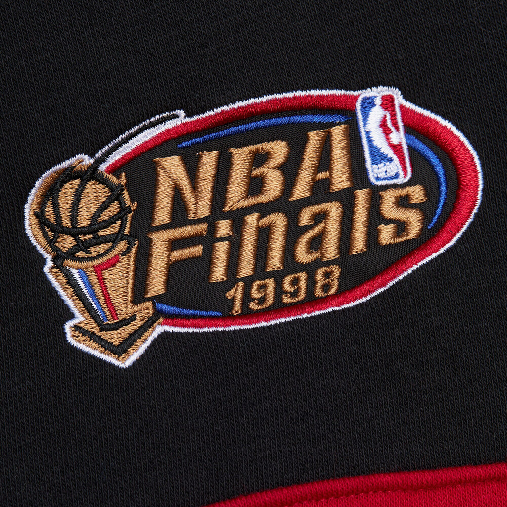 Mens Mitchell & Ness NBA HEAD COACH HOODIE VINTAGE LOGO BULLS