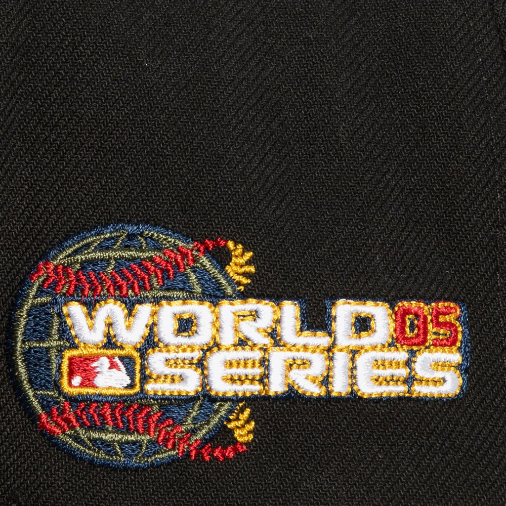 MENS MITCHELL & NESS MLB WORLD SERIES CHAMPIONS SNAPBACK WHITE SOX - BLACK