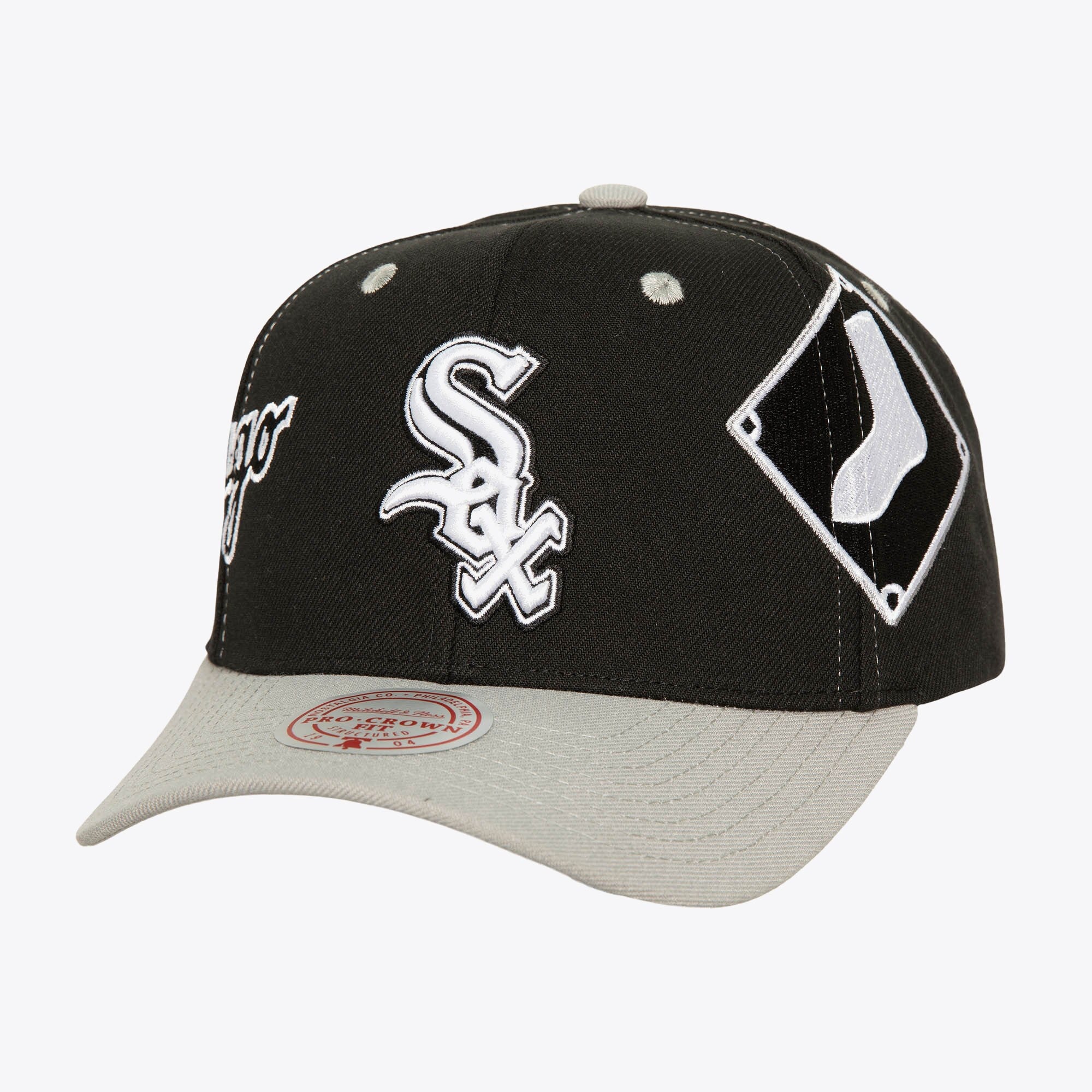 Mens Mitchell & Ness MLB OVERBITE PRO SNAPBACK WHITE SOX
