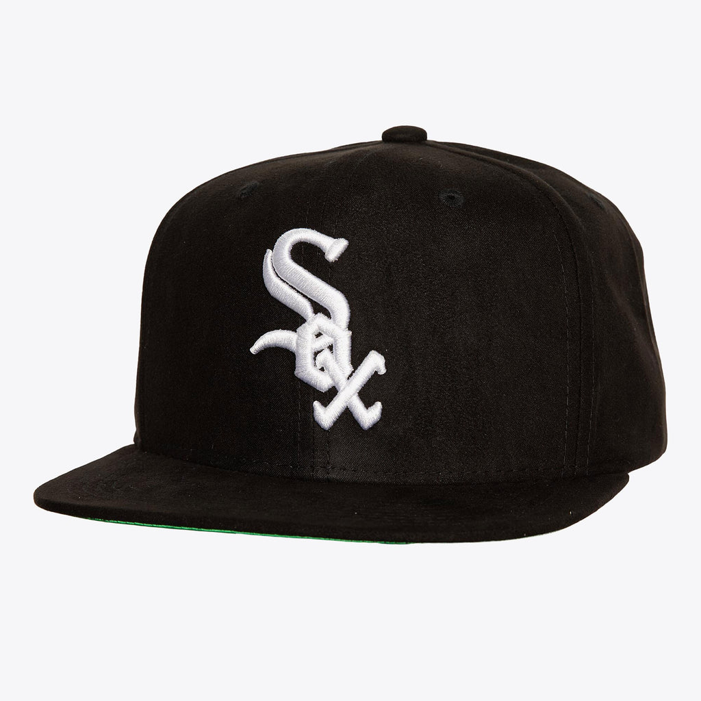 Mens Mitchell & Ness MLB SWEET SUEDE SNAPBACK WHITE SOX