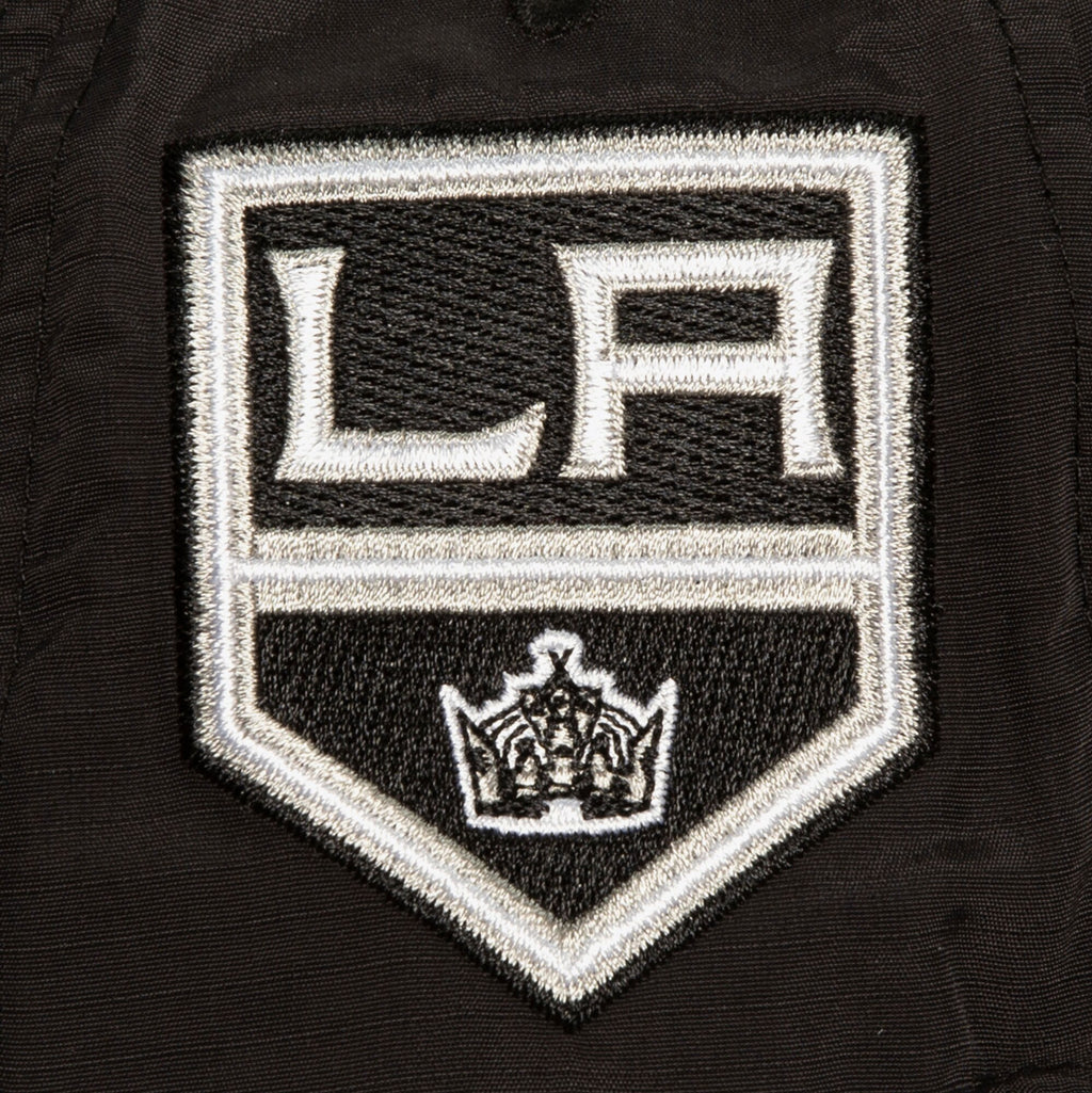 Mens Mitchell & Ness NHL 90S REFLECTIVE DEADSTOCK STRAPBACK VNTG KINGS