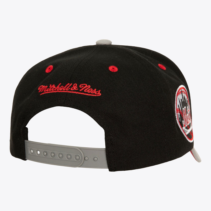 MENS MITCHELL & NESS MLB BRED PRO SNAPBACK METS
