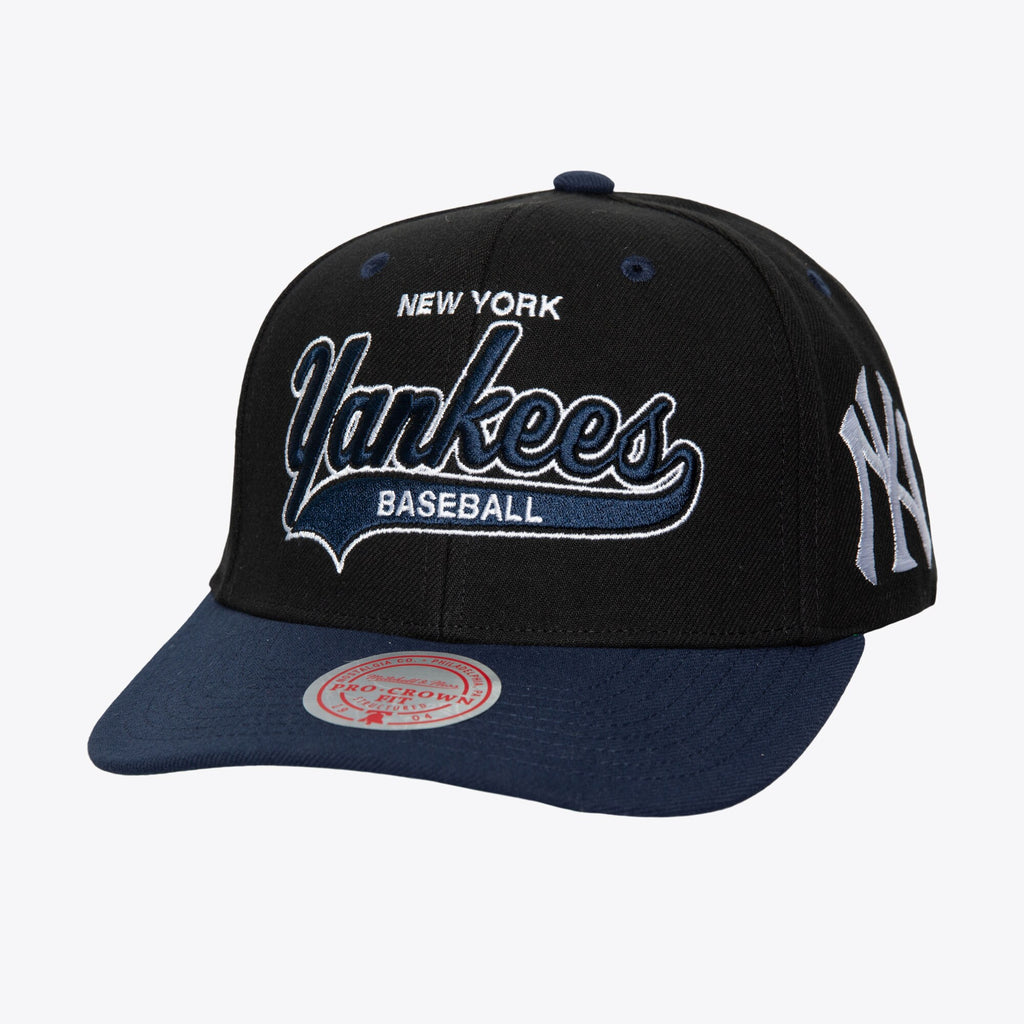 Mens Mitchell & Ness MLB TAILSWEEP 2.0 PRO SNAPBACK YANKEES