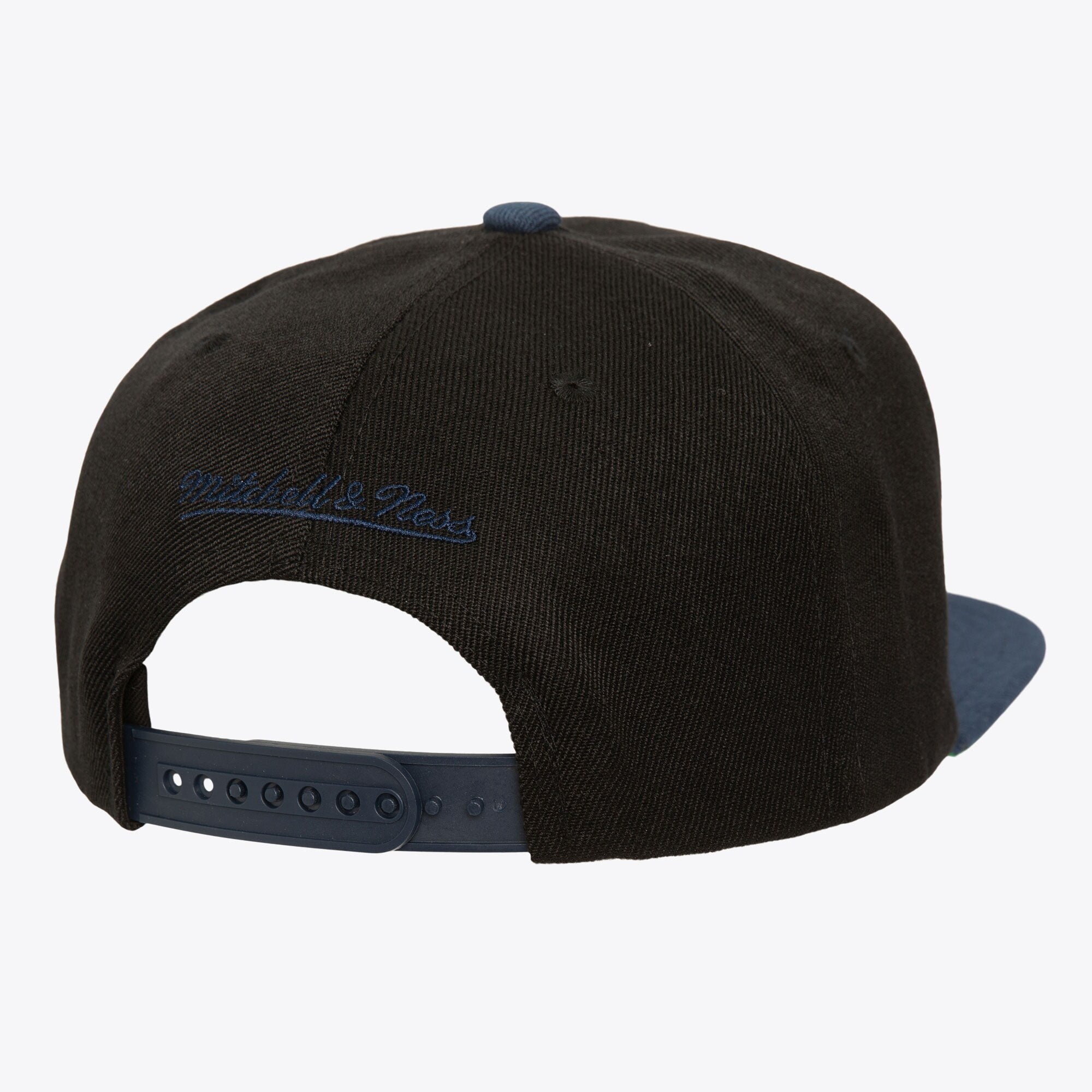 Mens Mitchell & Ness MLB TEXT STACK 1 SNAPBACK YANKEES